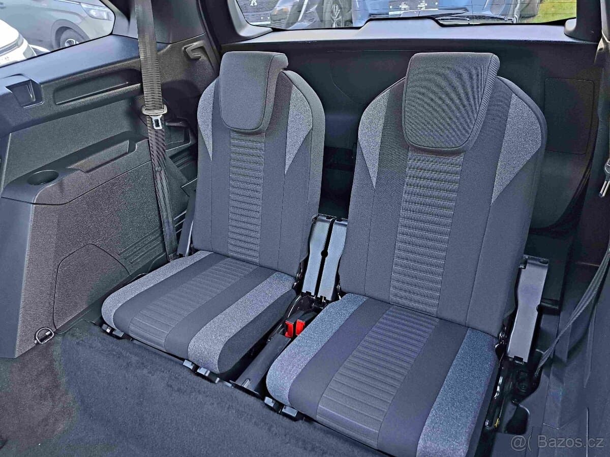 2023 Peugeot 5008 - 11