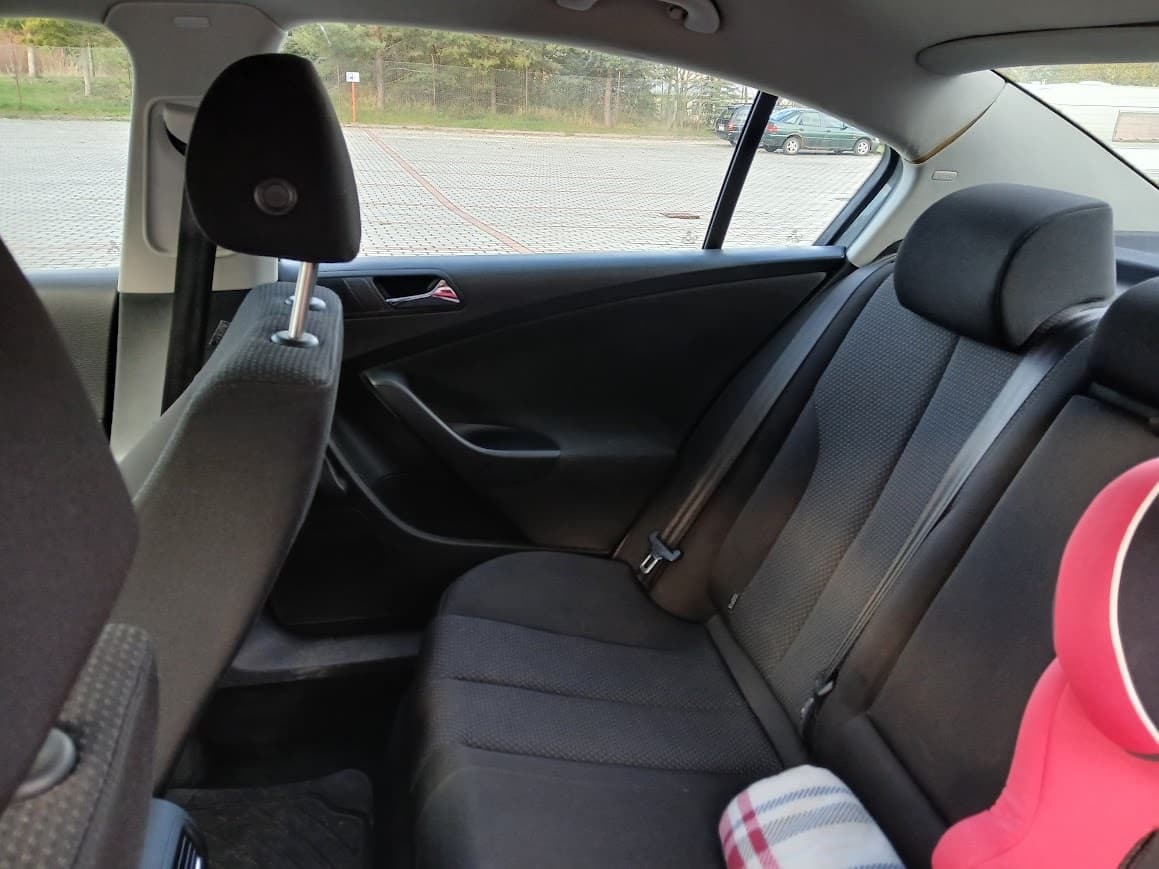 2007 Volkswagen PASSAT - 11