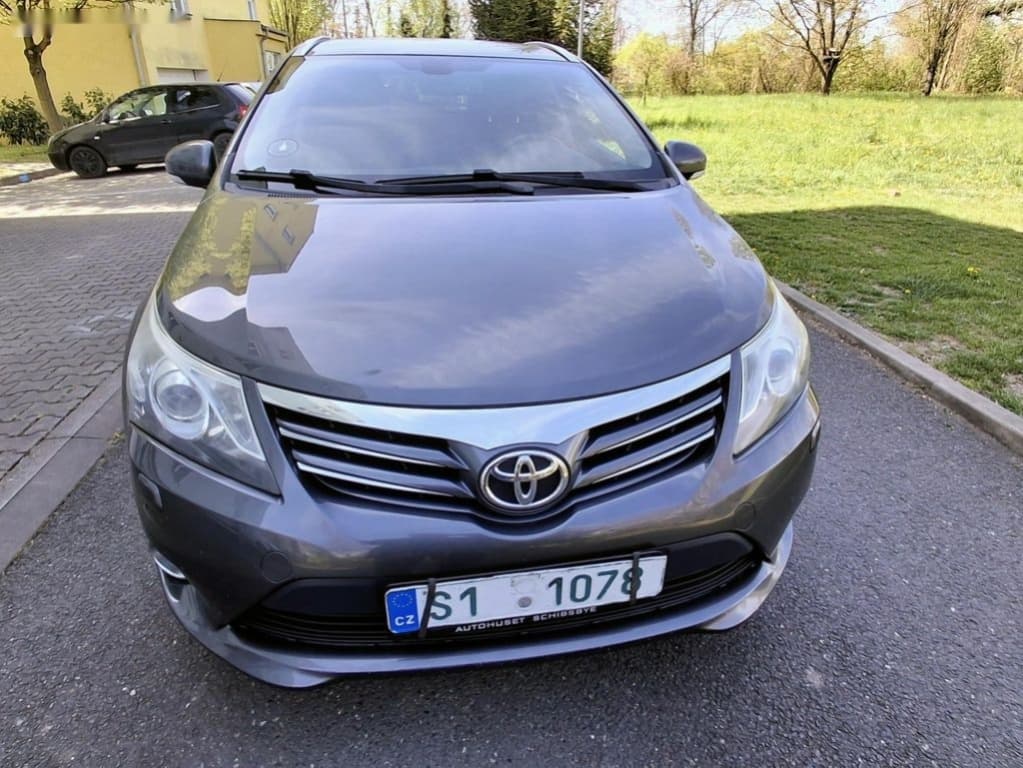 2013 Toyota AVENSIS - 11