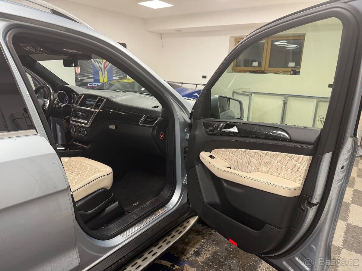 2015 Mercedes-Benz GL - 11