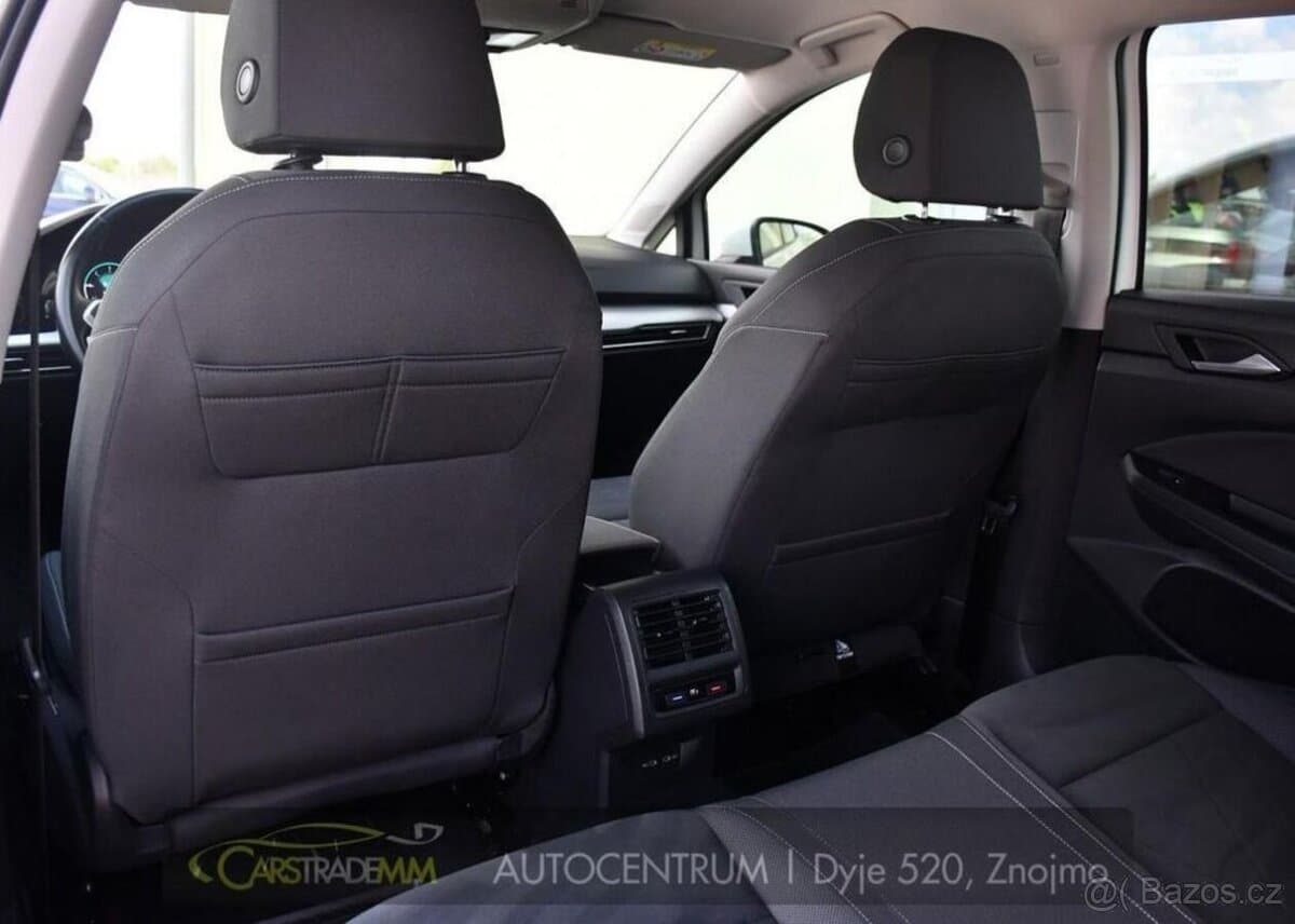 2021 Volkswagen GOLF - 11
