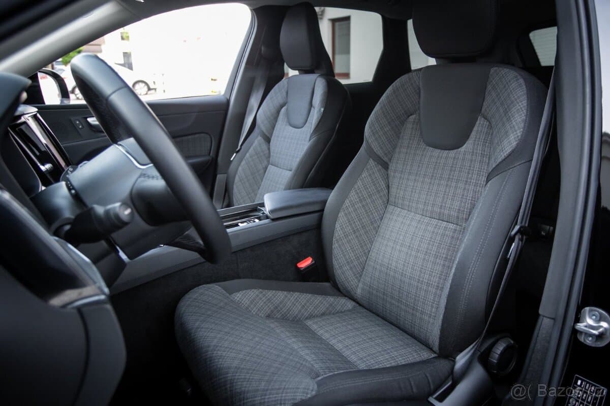 2023 Volvo XC60 - 11