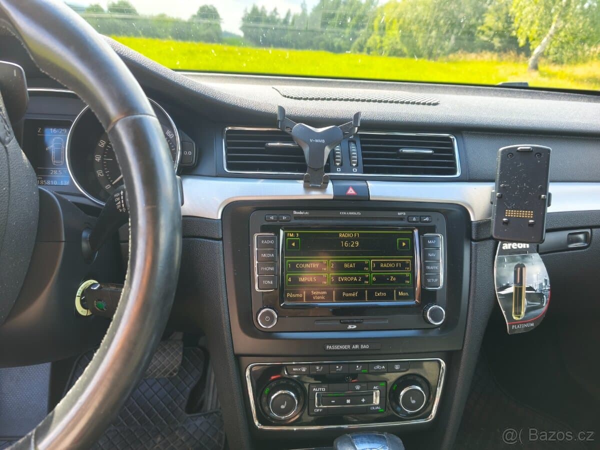 2010 Škoda SUPERB - 11