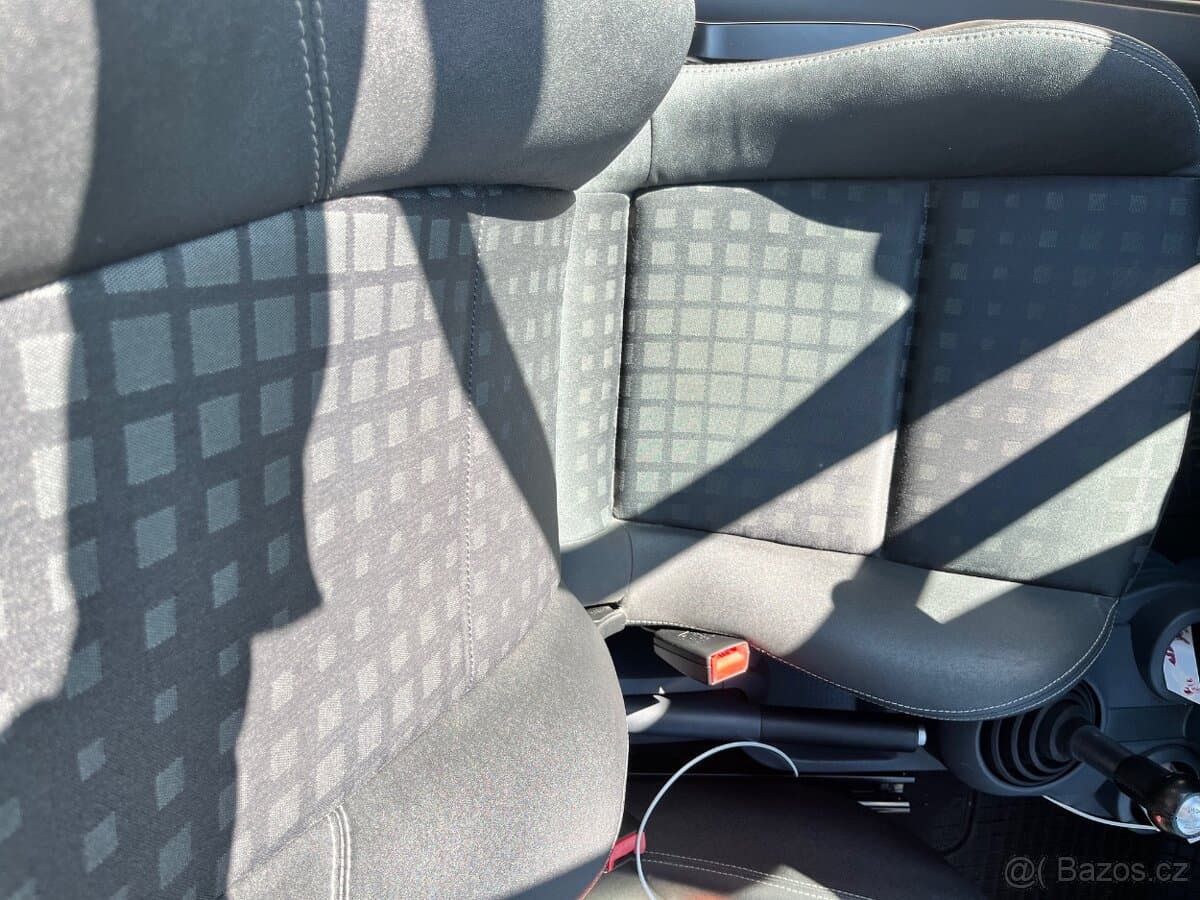2012 Mitsubishi COLT - 11