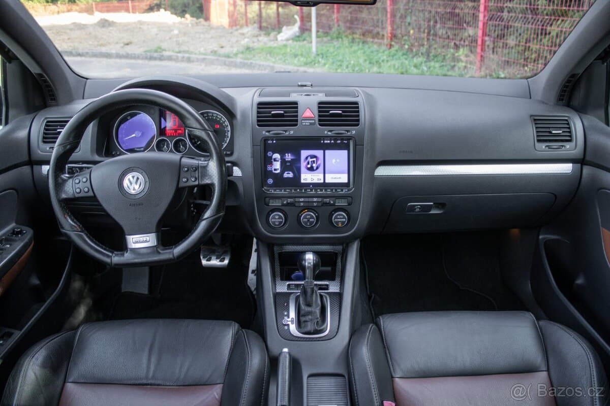 2008 Volkswagen GOLF - 11