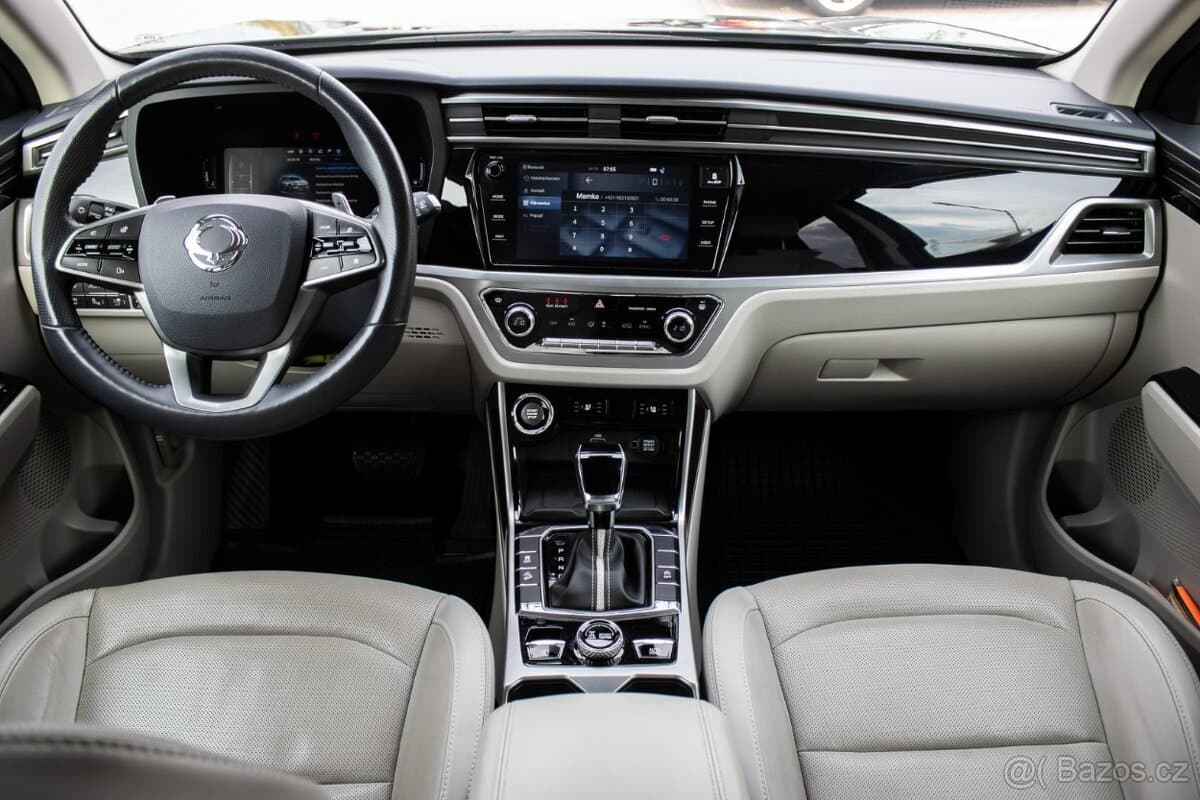 2022 SsangYong KORANDO - 11