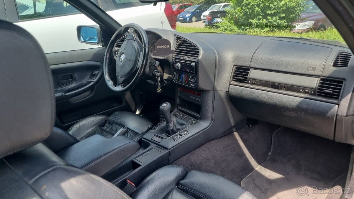 1997 BMW 3-SERIES - 11