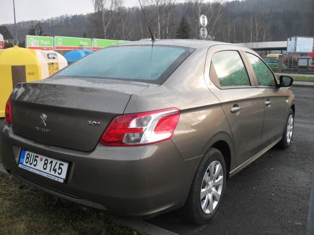 Peugeot 301 - 11