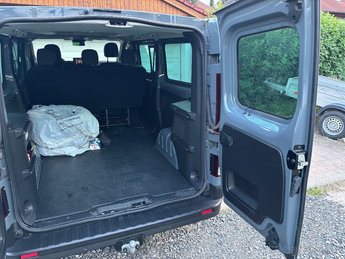2023 Renault TRAFIC - 11