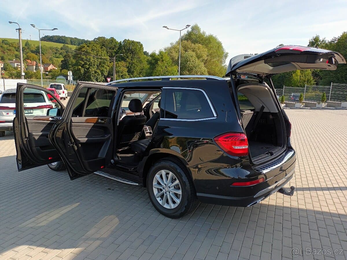 2016 Mercedes-Benz GLS - 11