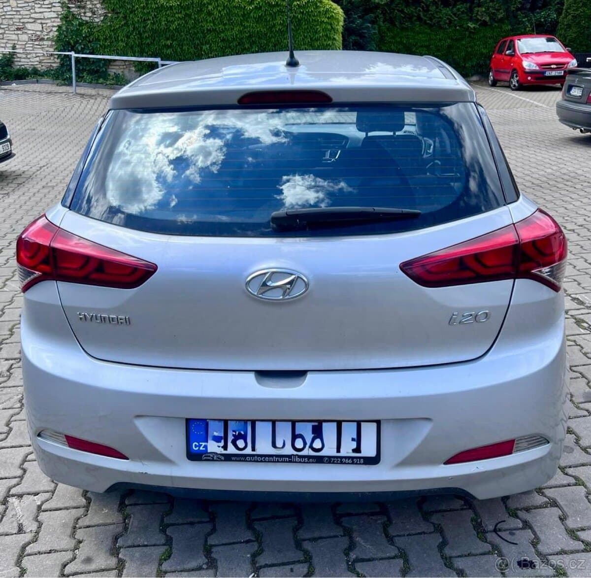 2017 Hyundai i20 - 11