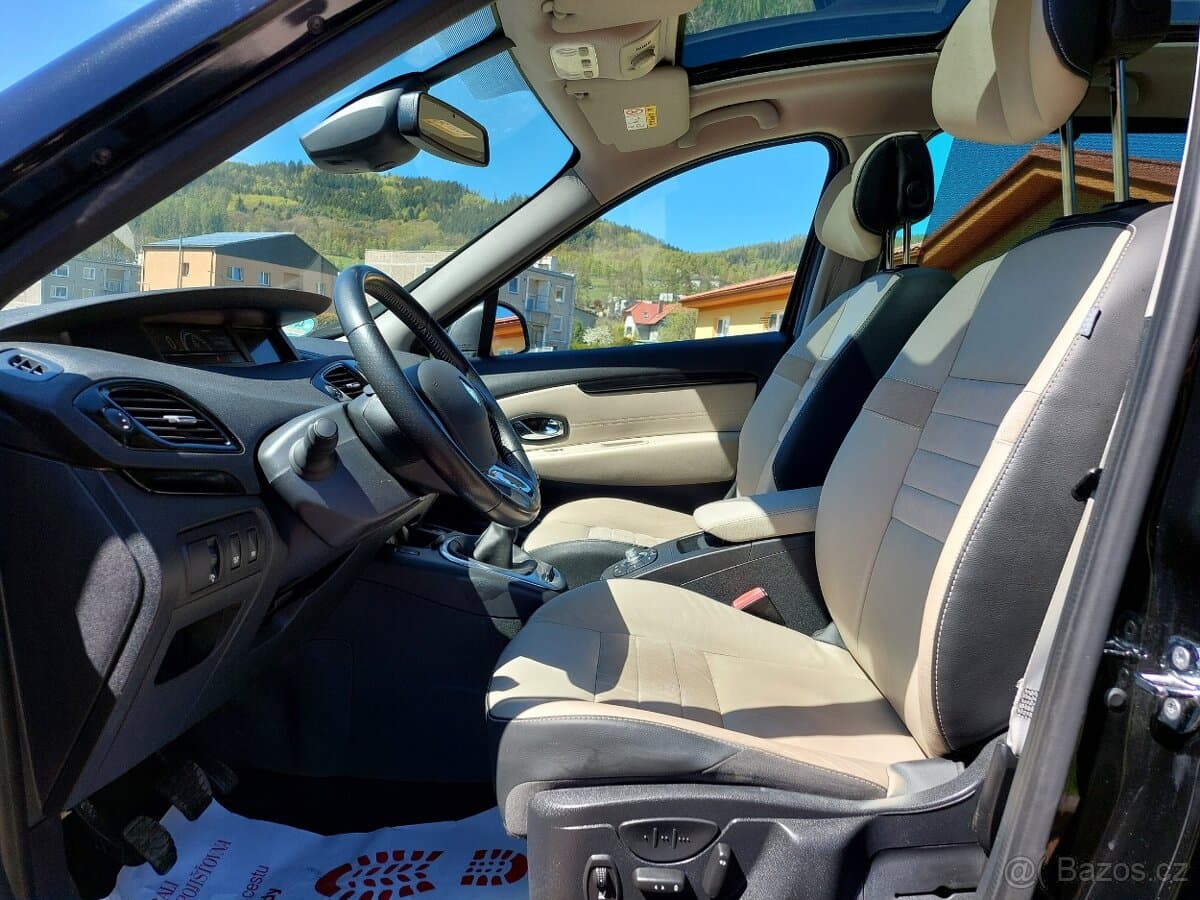 2016 Renault SCENIC - 11