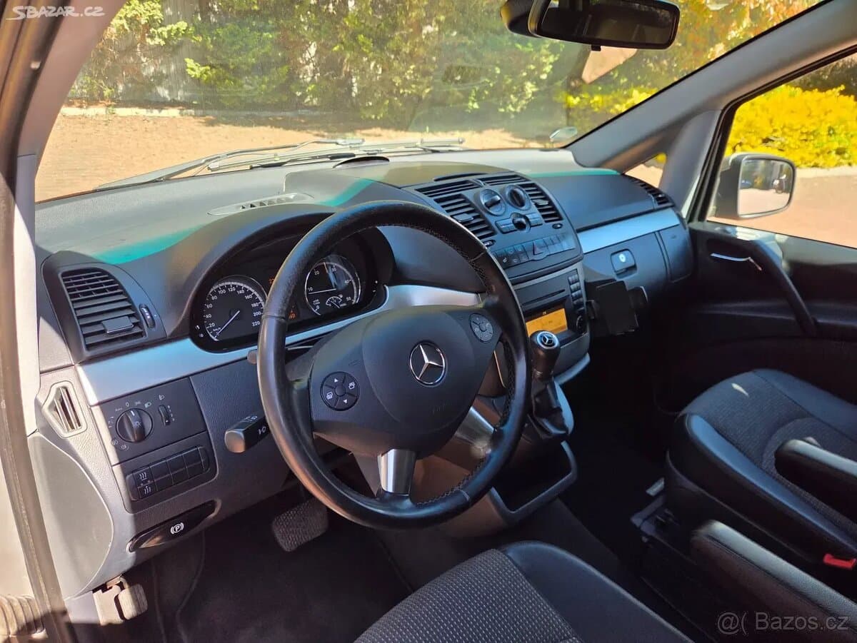 2011 Mercedes-Benz VIANO - 11