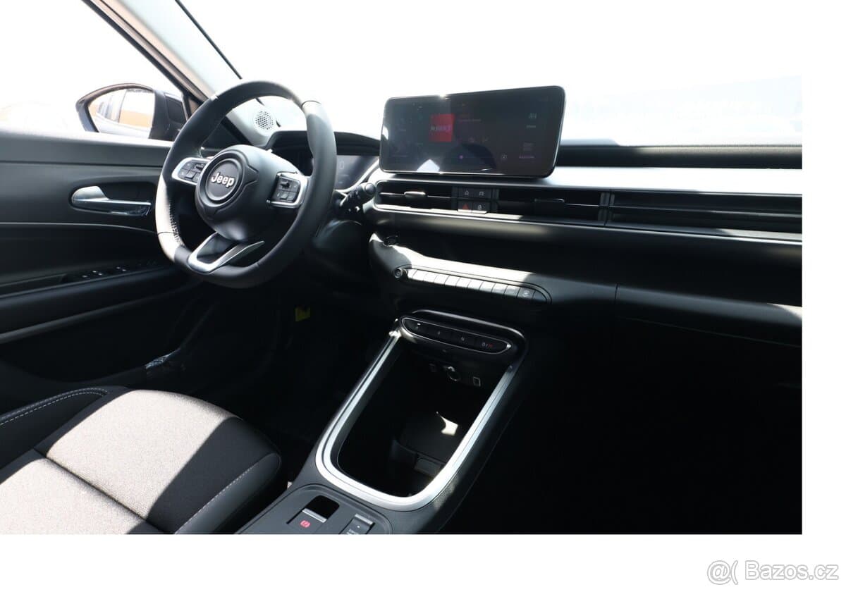 2025 Jeep AVENGER - 11
