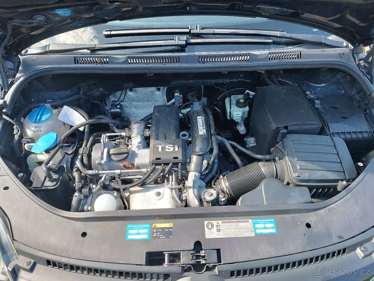 2011 Volkswagen GOLF - 11