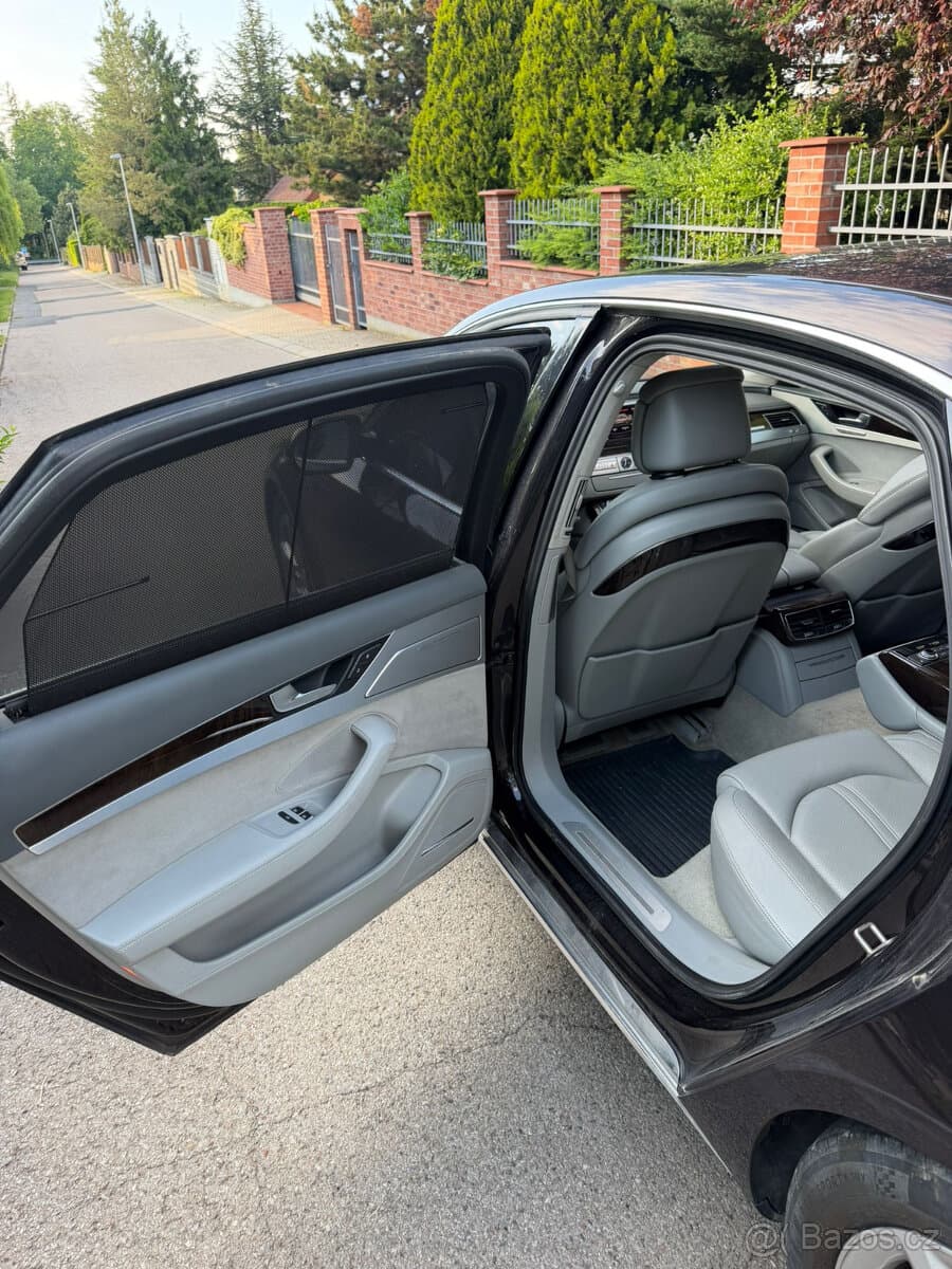 2012 Audi A8 - 11