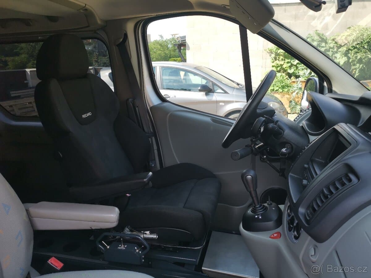 2015 Opel VIVARO - 11