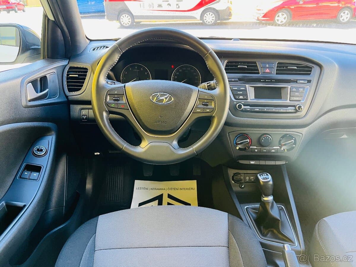 2019 Hyundai i20 - 11