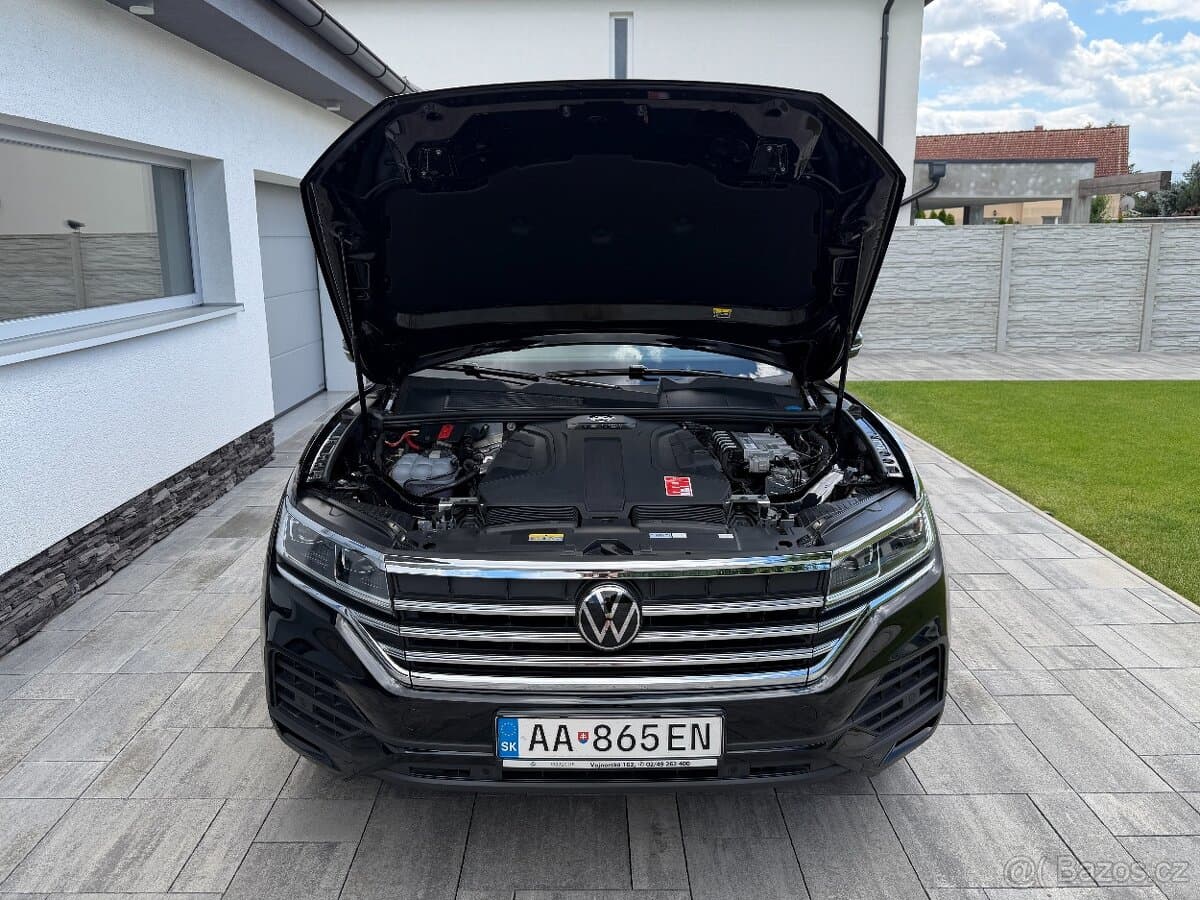 2023 Volkswagen TOUAREG - 11