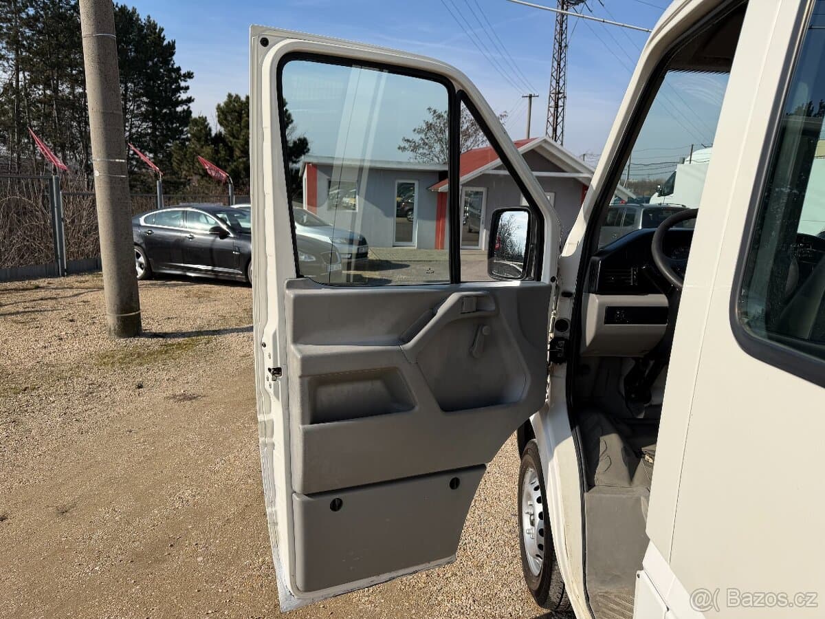 2003 Volkswagen MULTIVAN - 11