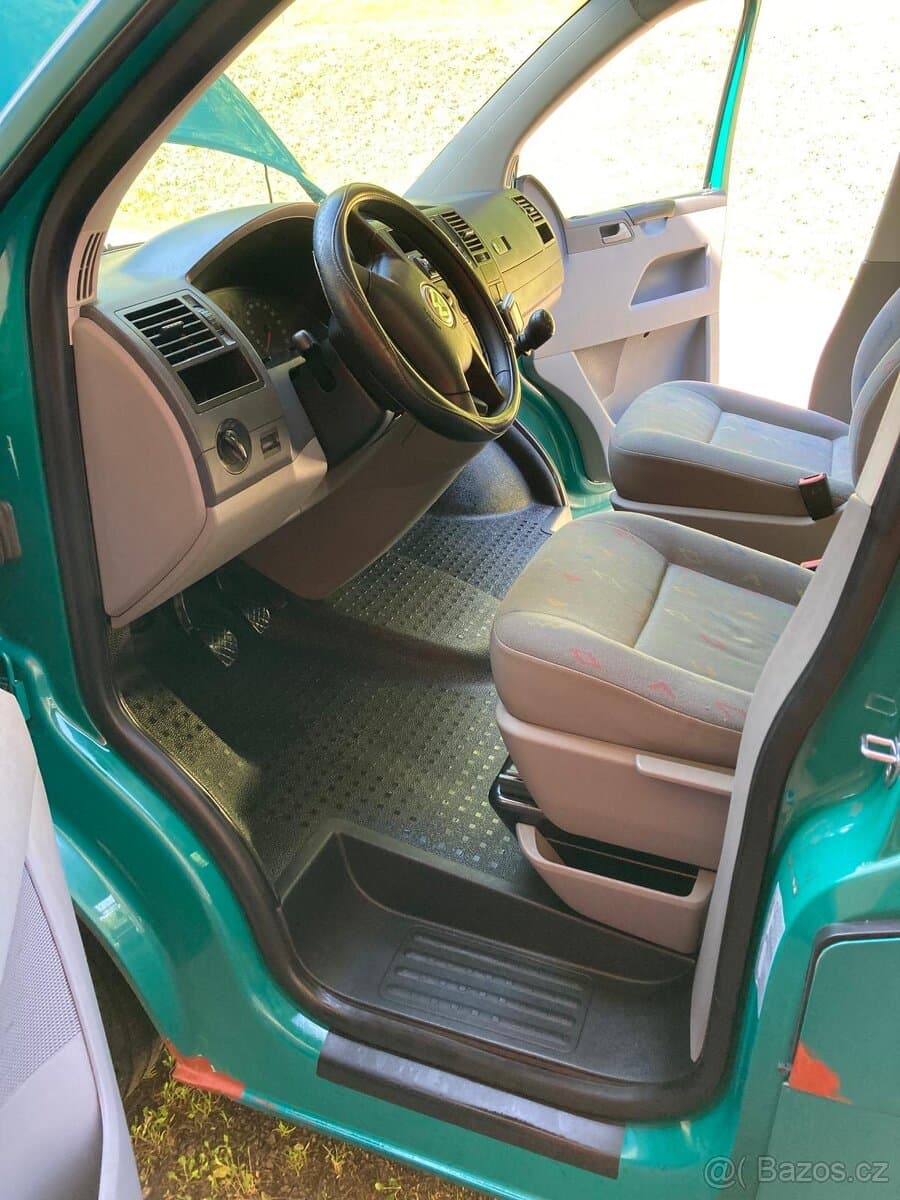 2006 Volkswagen TRANSPORTER - 11