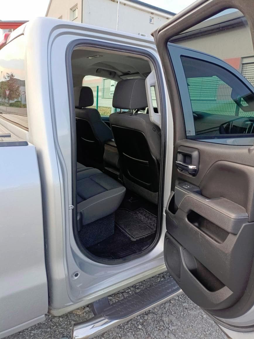 2014 Chevrolet SILVERADO - 11