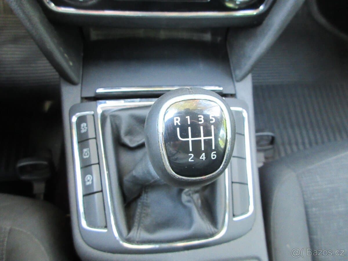 2015 Škoda SUPERB - 11