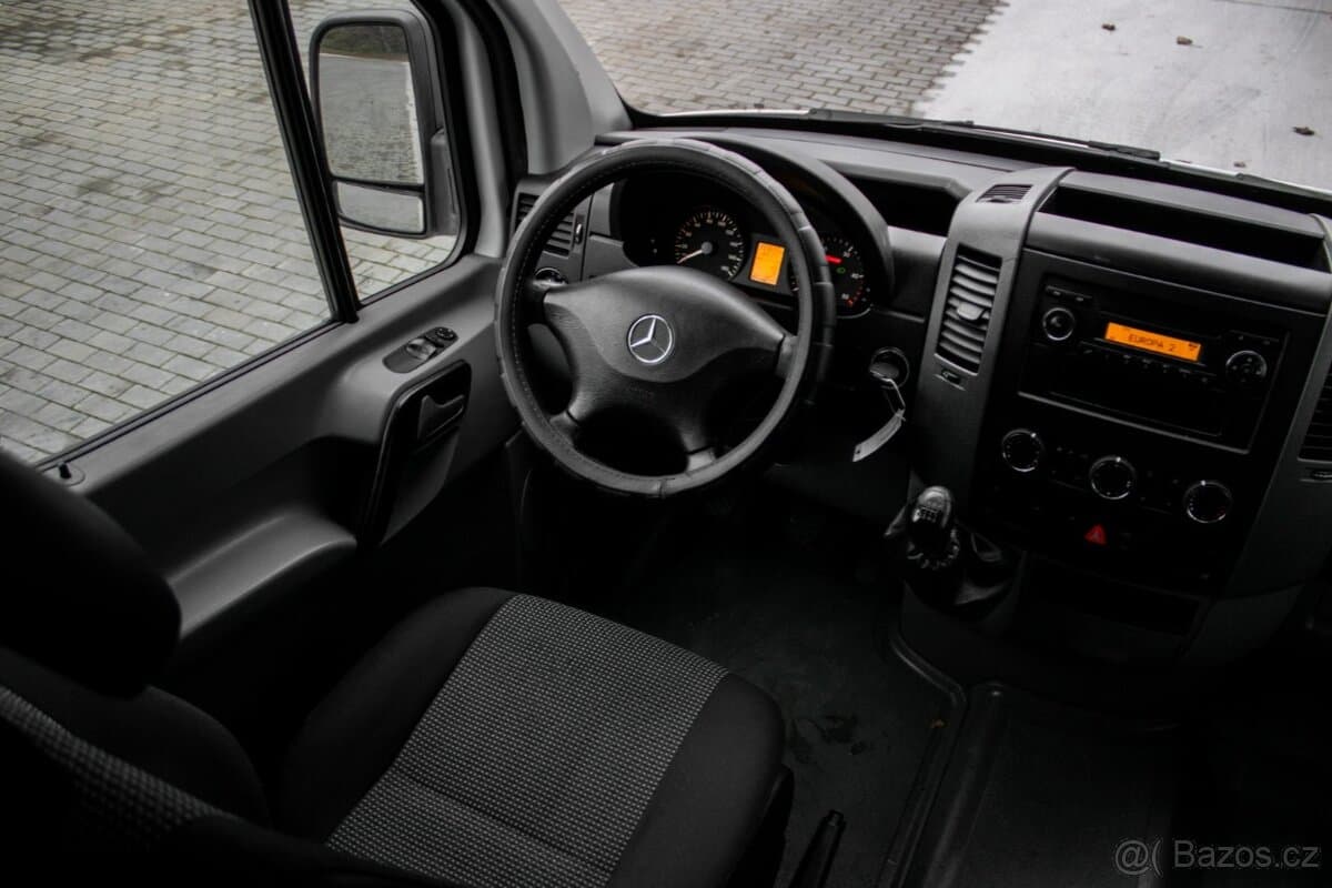 2010 Mercedes-Benz SPRINTER - 11