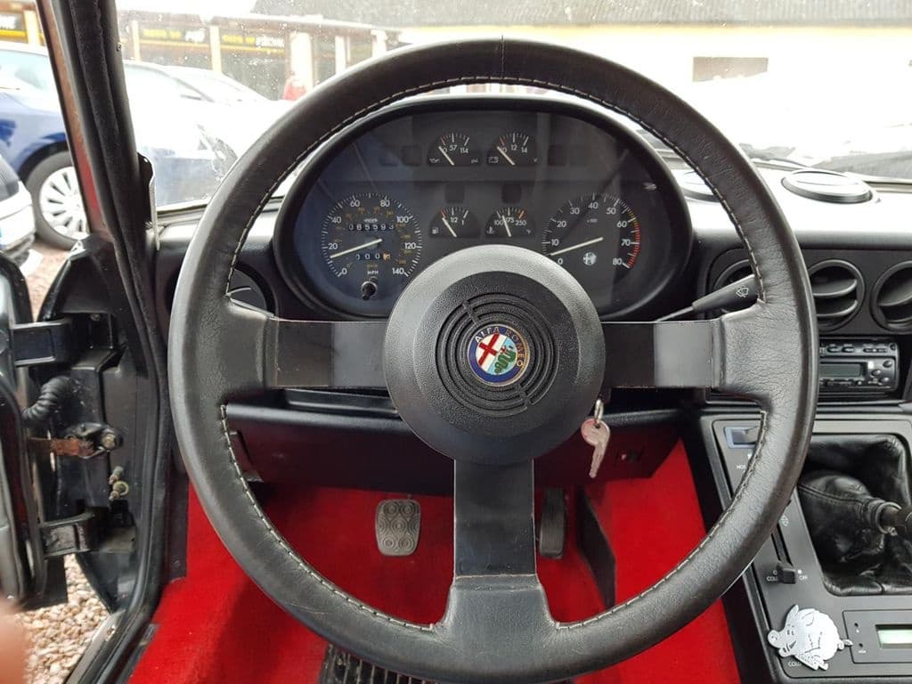 1987 Alfa Romeo SPIDER - 11
