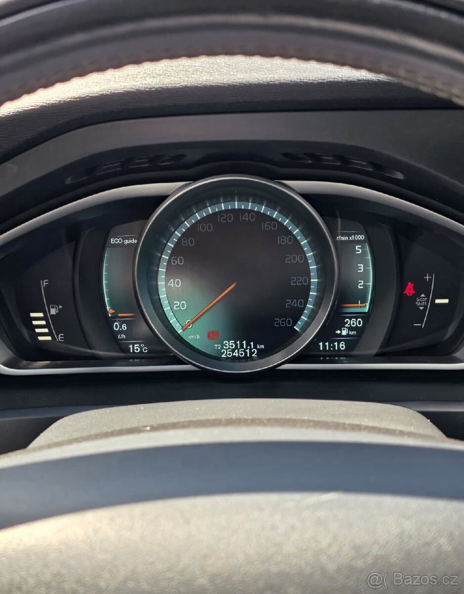 2014 Volvo V40 - 11