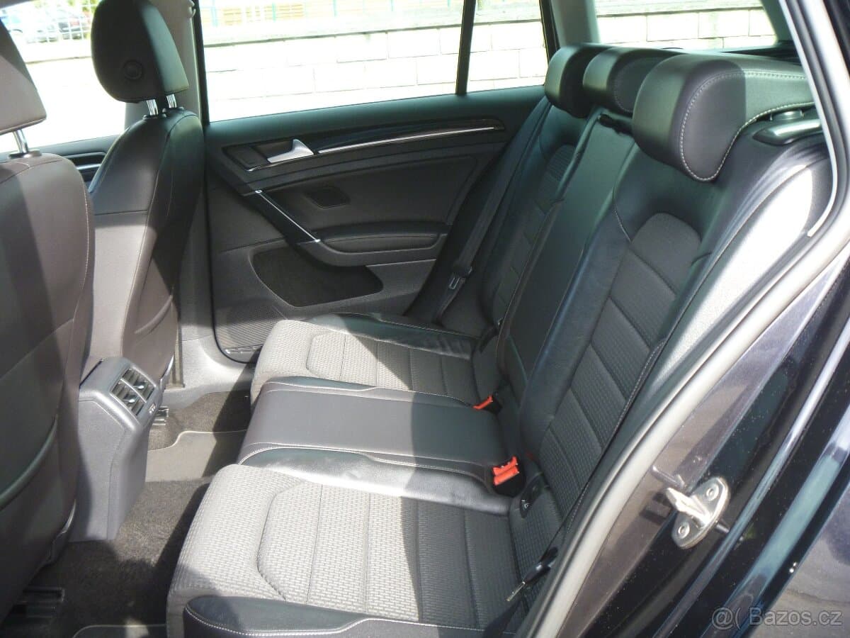 2013 Volkswagen GOLF - 11