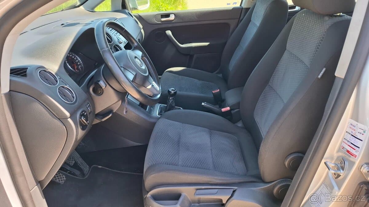 2009 Volkswagen GOLF - 11