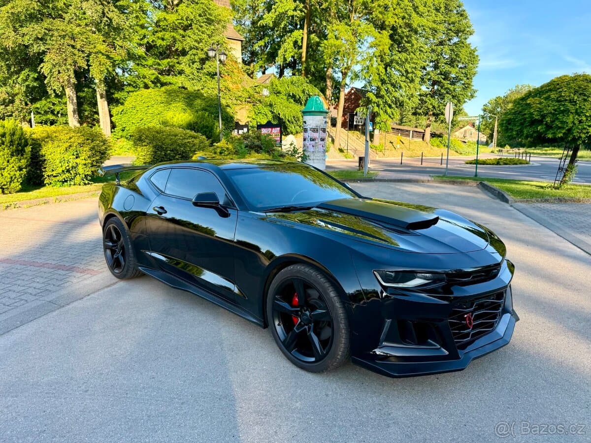 2017 Chevrolet CAMARO - 11