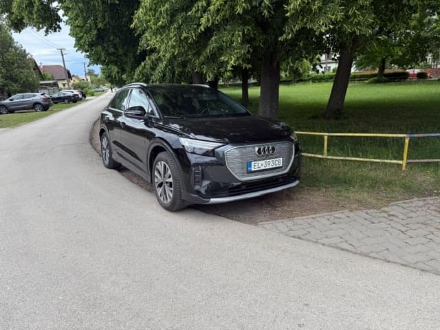 2022 Audi Q4 - 11