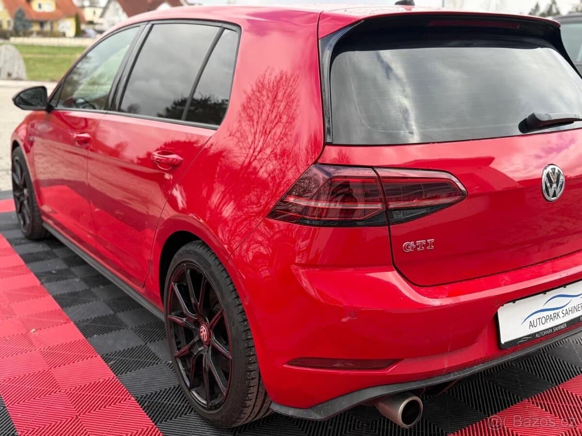 2016 Volkswagen GOLF - 11