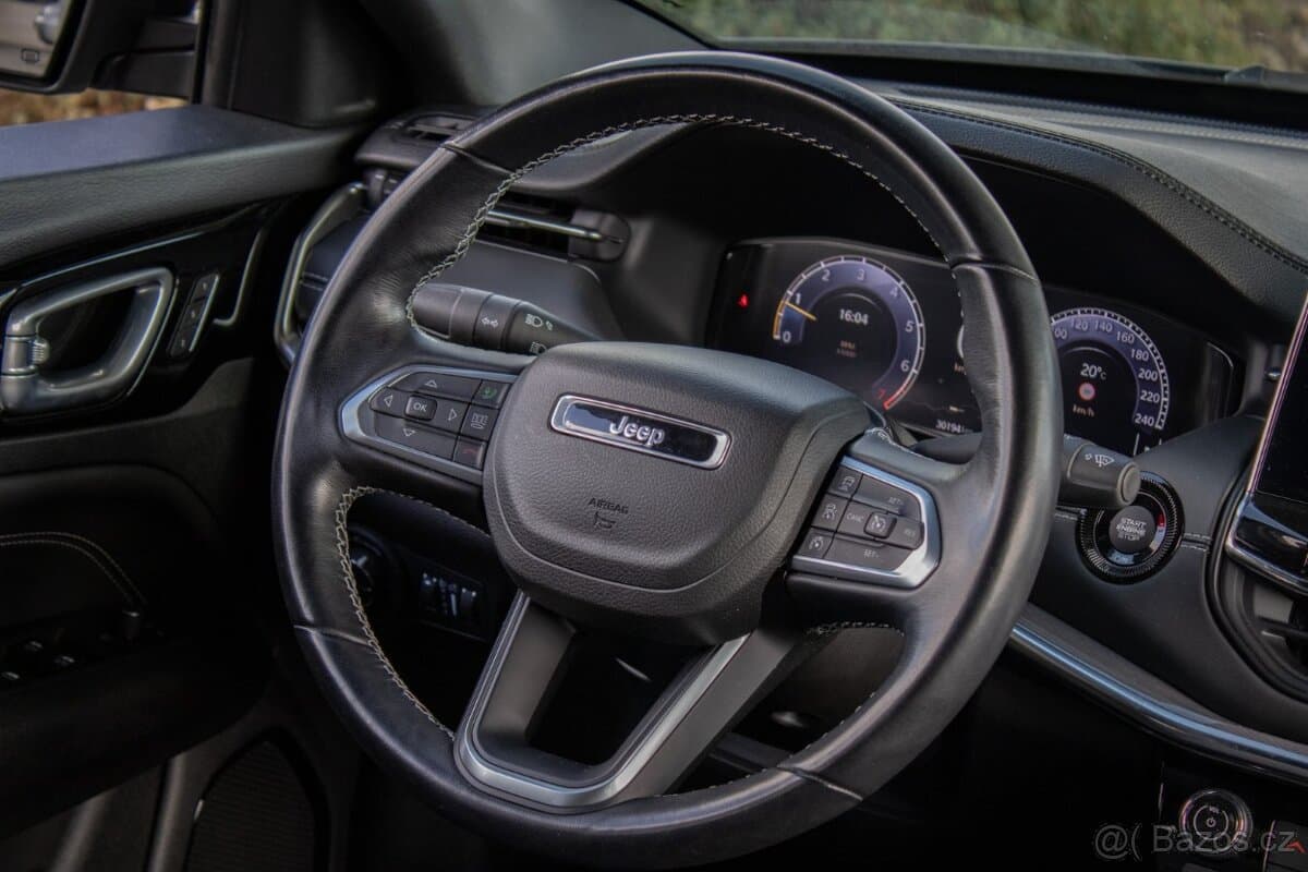 2022 Jeep COMPASS - 11