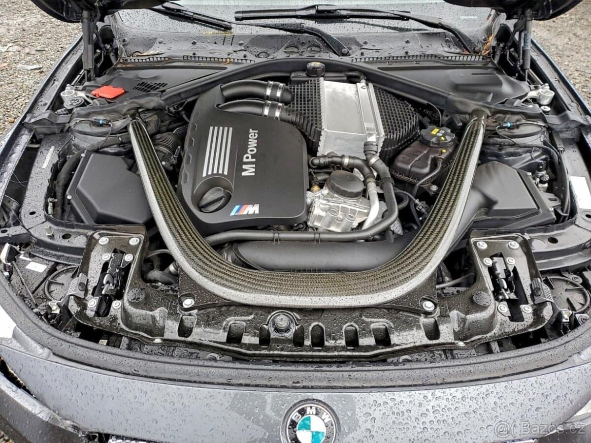 2015 BMW M3 - 11