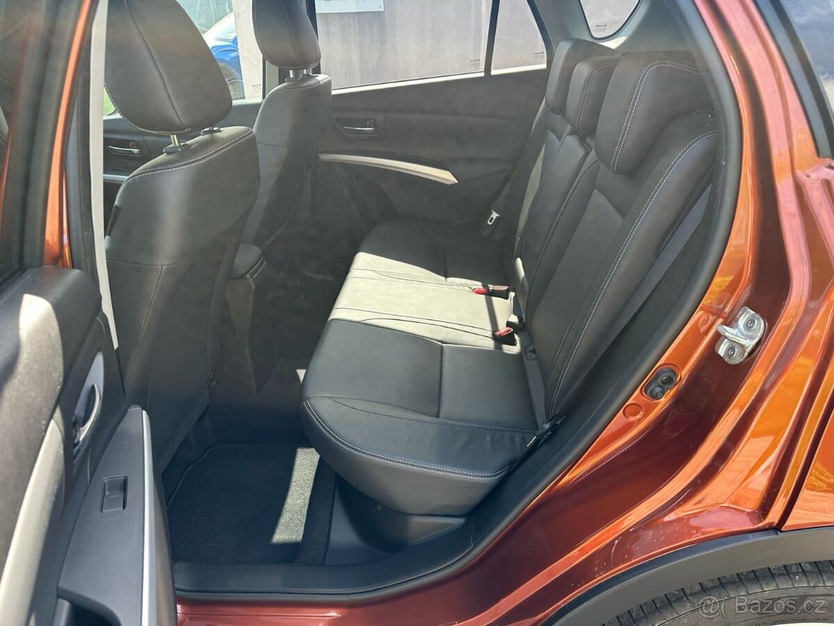 2017 Suzuki S-CROSS - 11