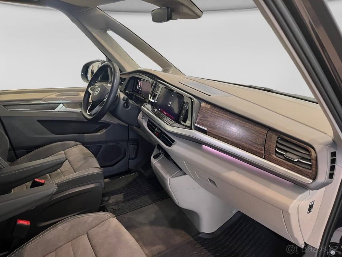 2025 Volkswagen MULTIVAN - 11
