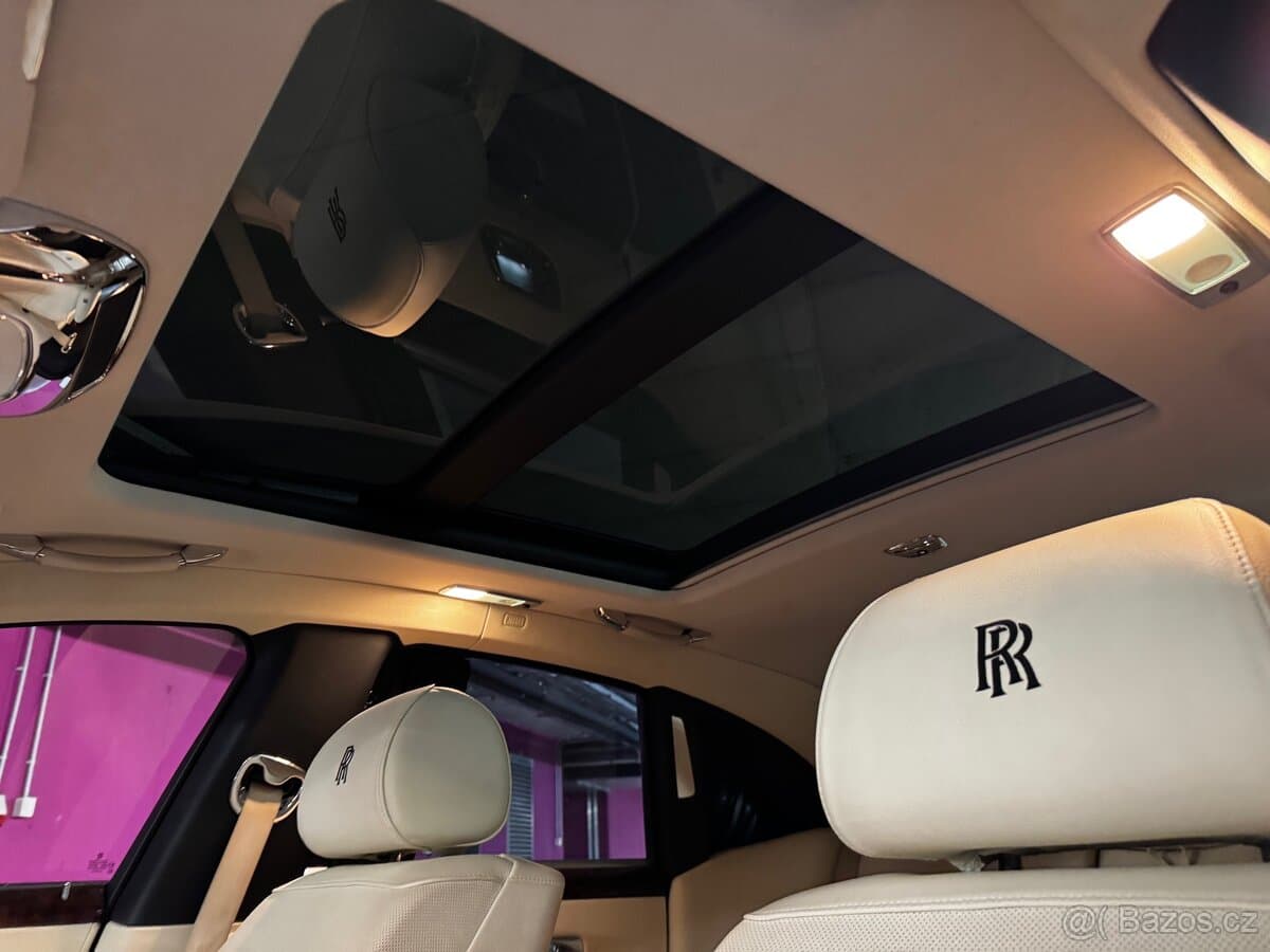 2010 Rolls-Royce GHOST - 11