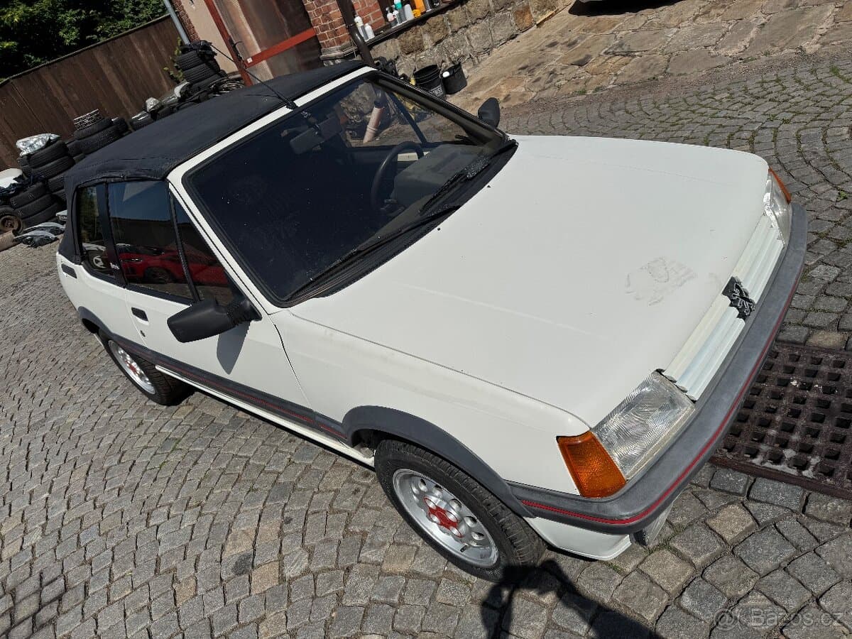 1988 Peugeot 205 - 11