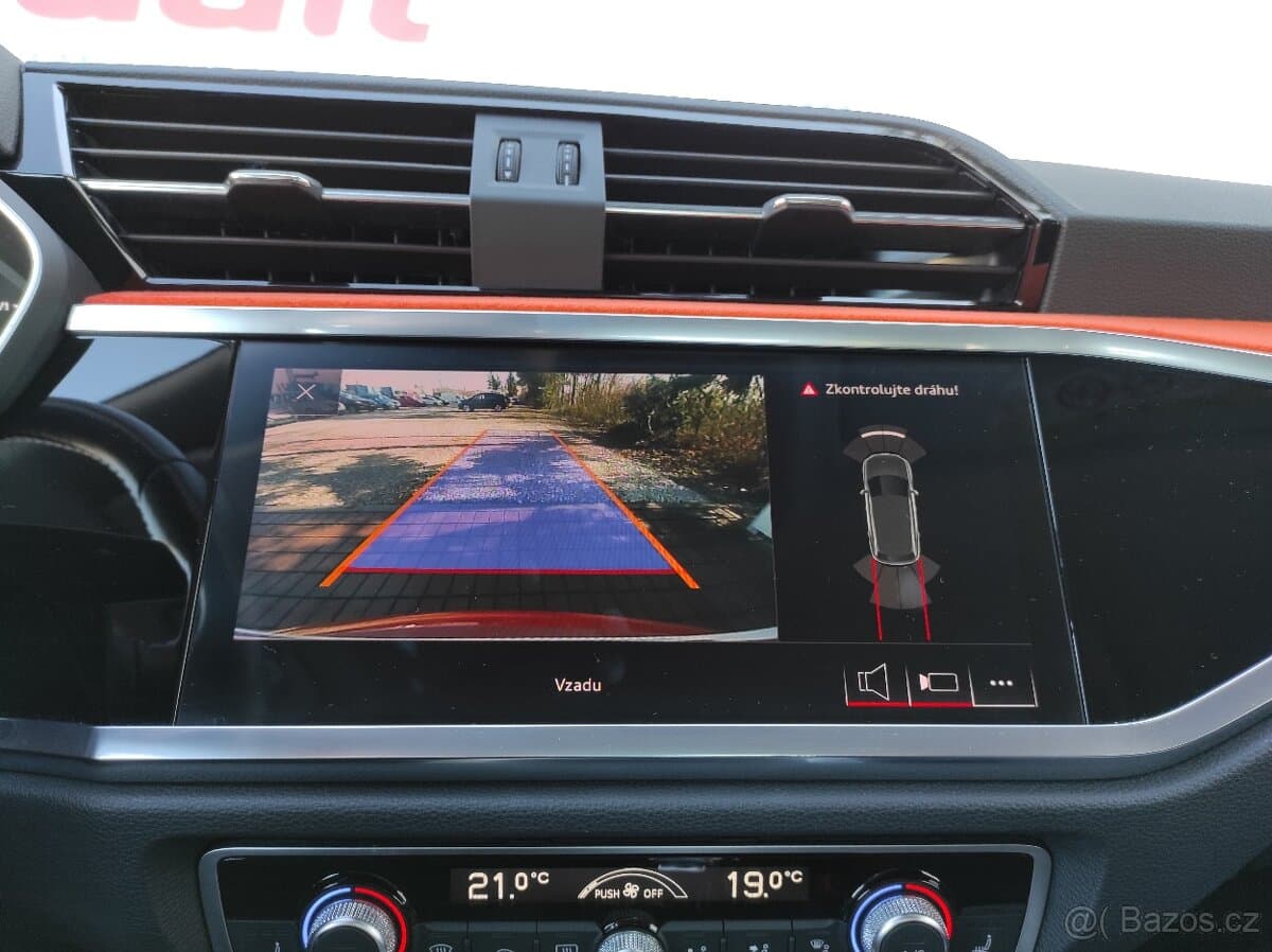 2020 Audi Q3 - 11