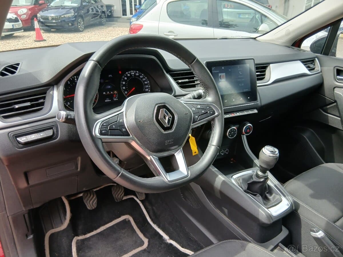 Renault CAPTUR - 11