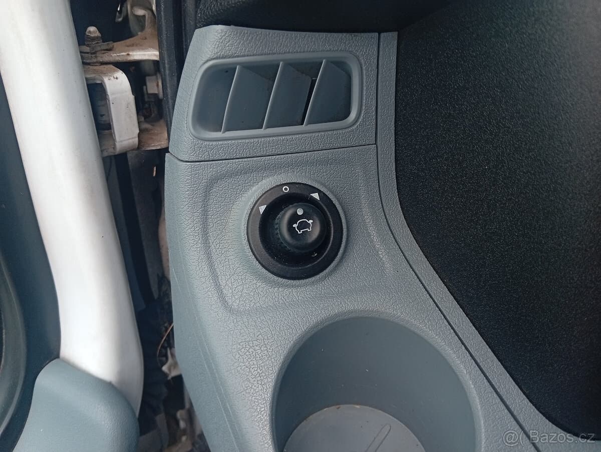 2011 Ford TRANSIT - 11