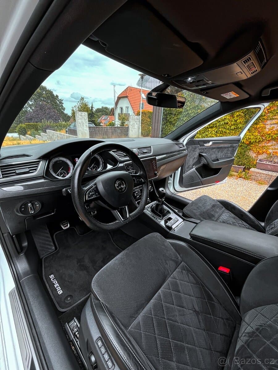 Škoda SUPERB - 11