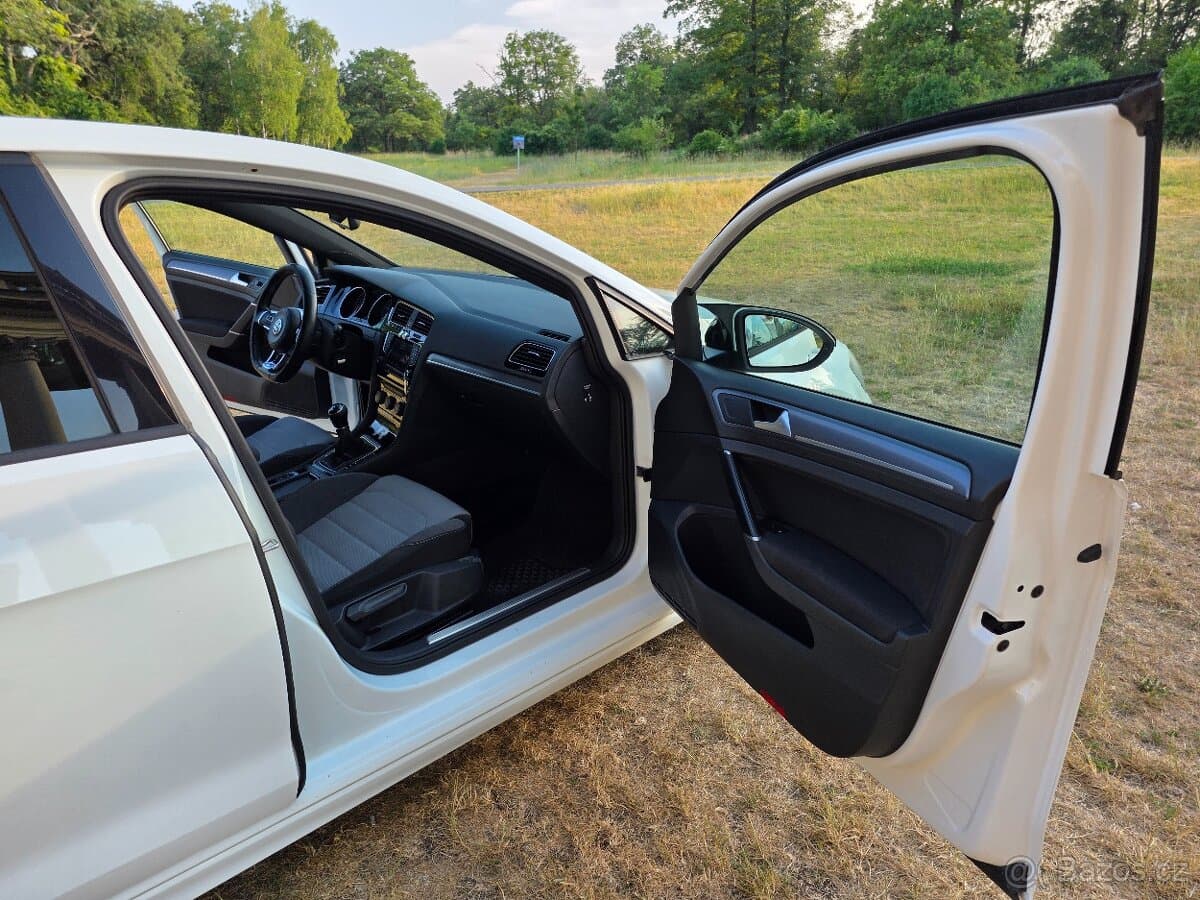 2014 Volkswagen GOLF - 11