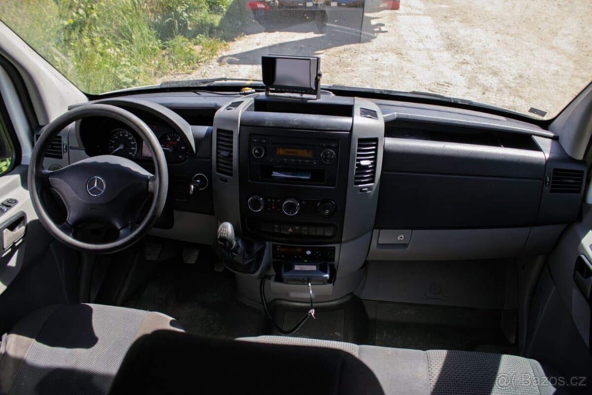 2012 Mercedes-Benz SPRINTER - 11