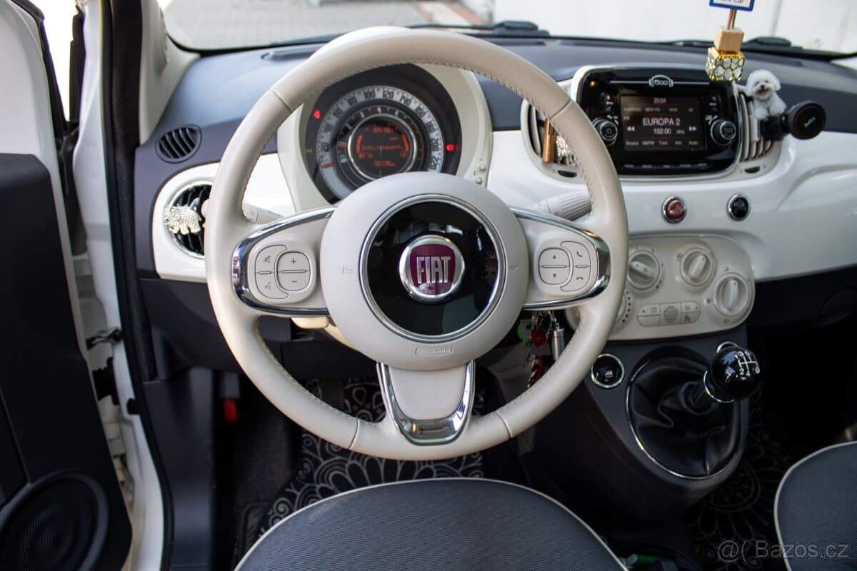 2017 Fiat 500 - 11
