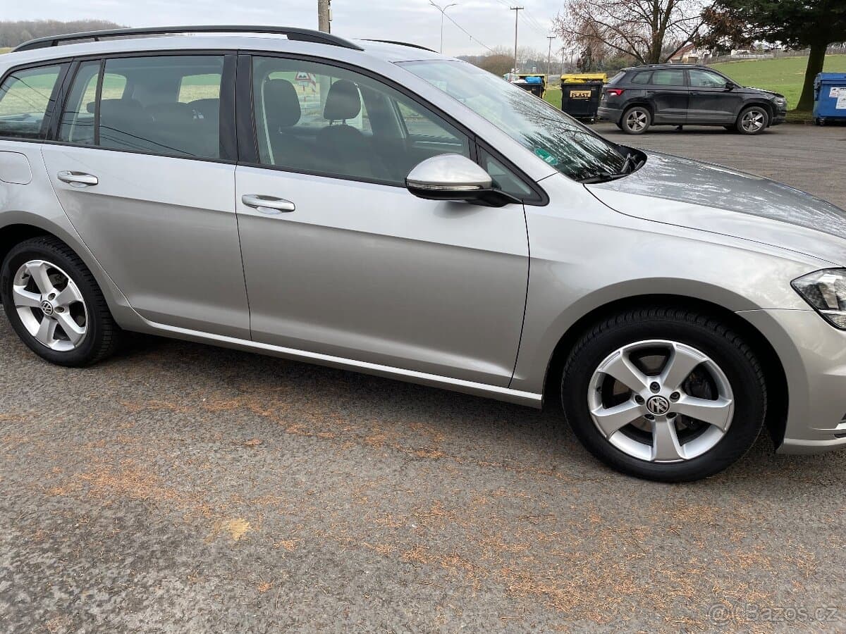2019 Volkswagen GOLF - 11