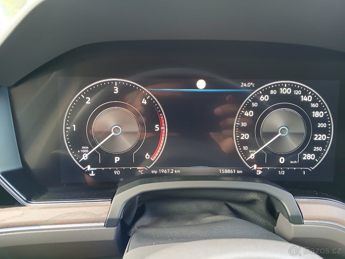 2020 Volkswagen TOUAREG - 11